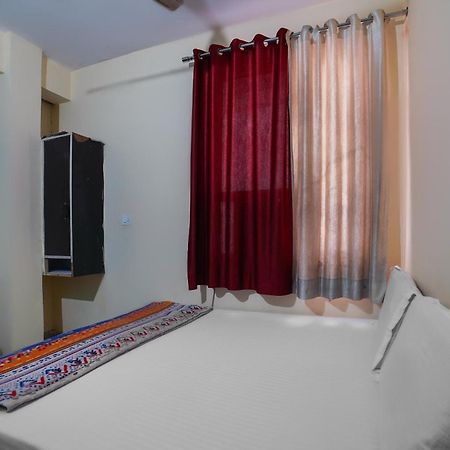 Spot On Komfort Guest House Rudrapur Exteriér fotografie