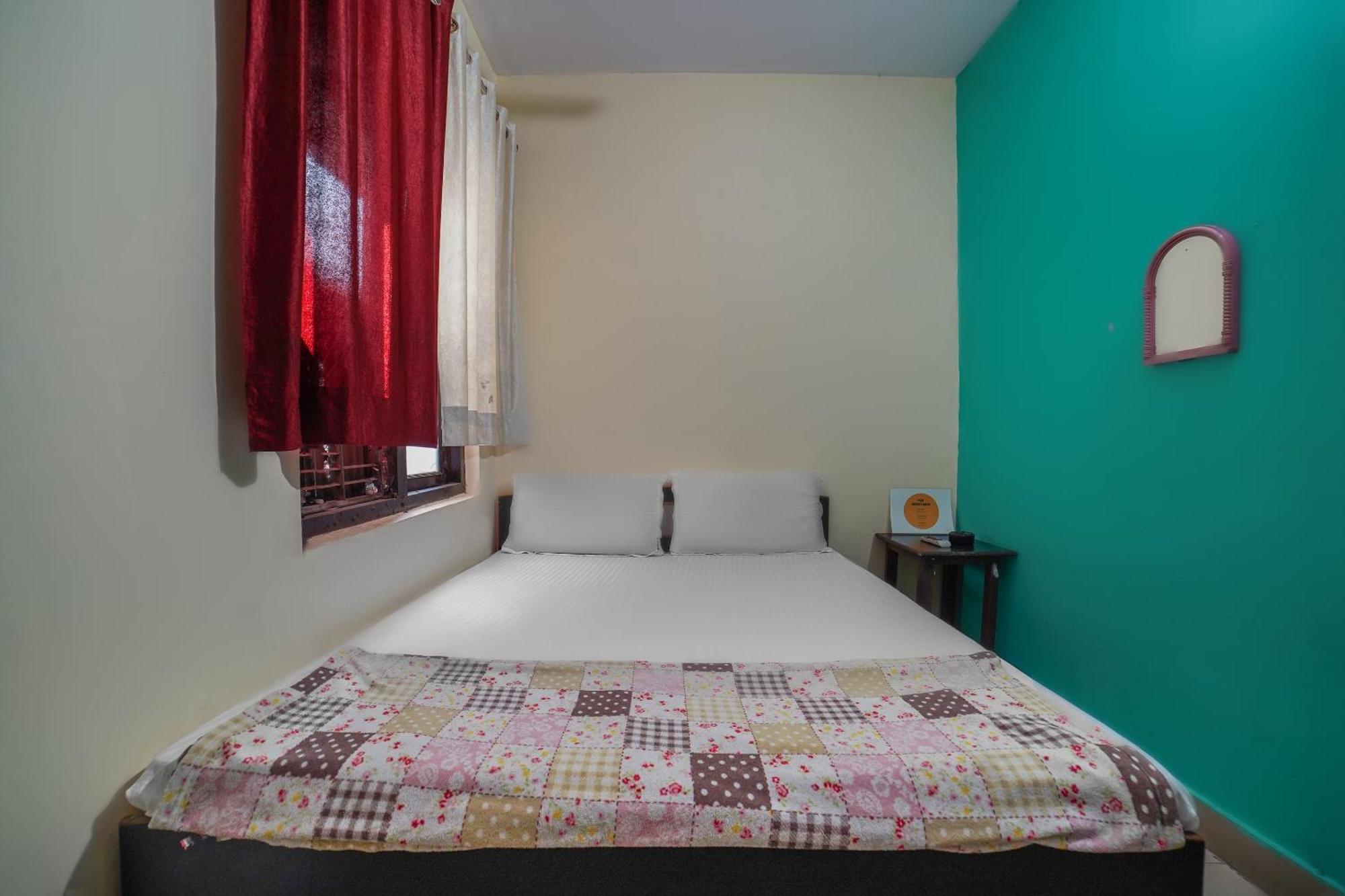 Spot On Komfort Guest House Rudrapur Exteriér fotografie