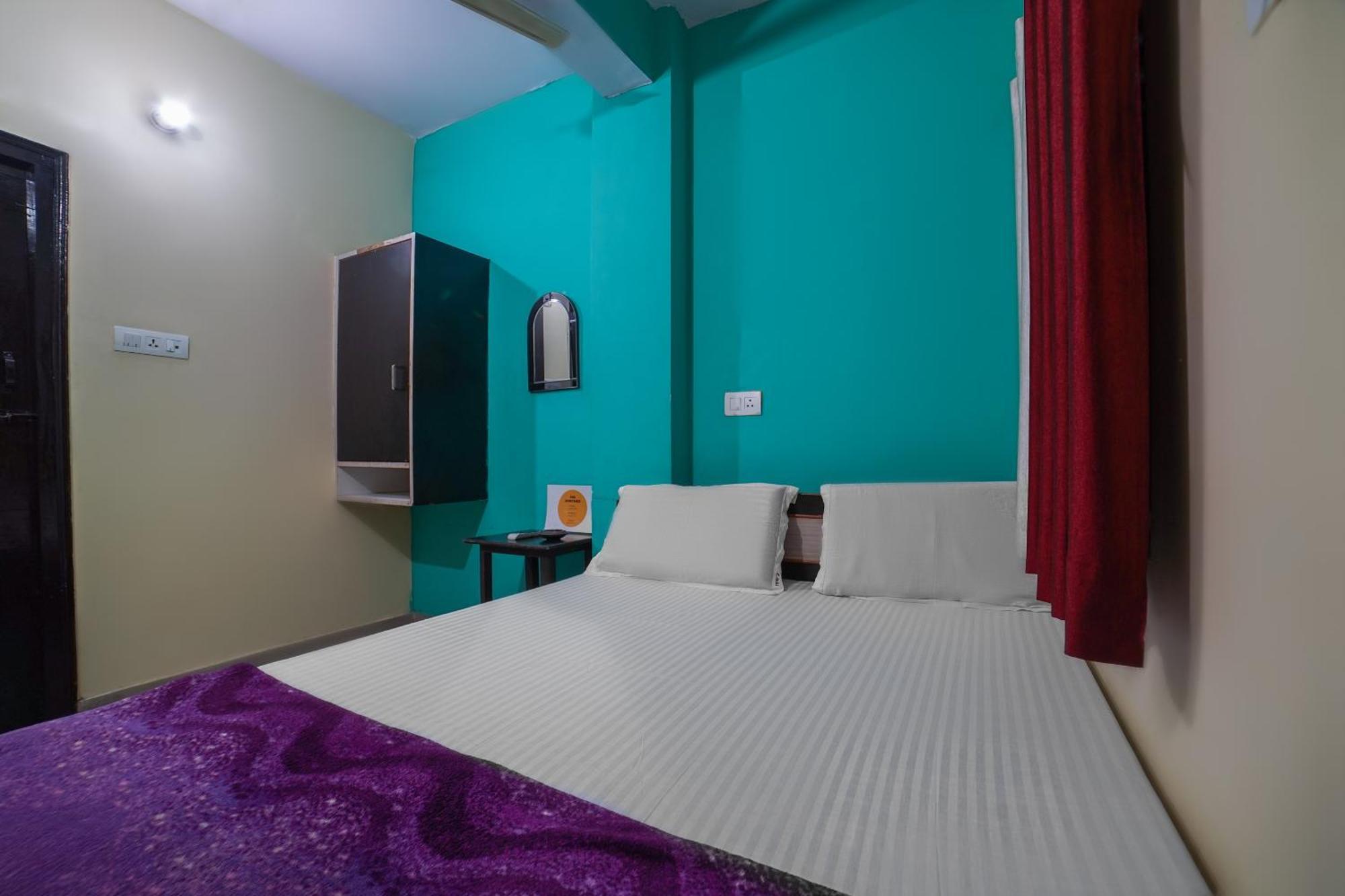 Spot On Komfort Guest House Rudrapur Exteriér fotografie